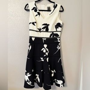 EUC Taylor Color Blocked Floral Fit & Flare Dress / Size 8